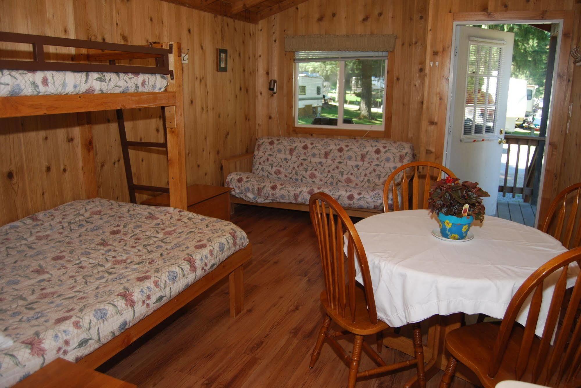 Thunderbird Rv & Camping Resort Monroe Eksteriør billede